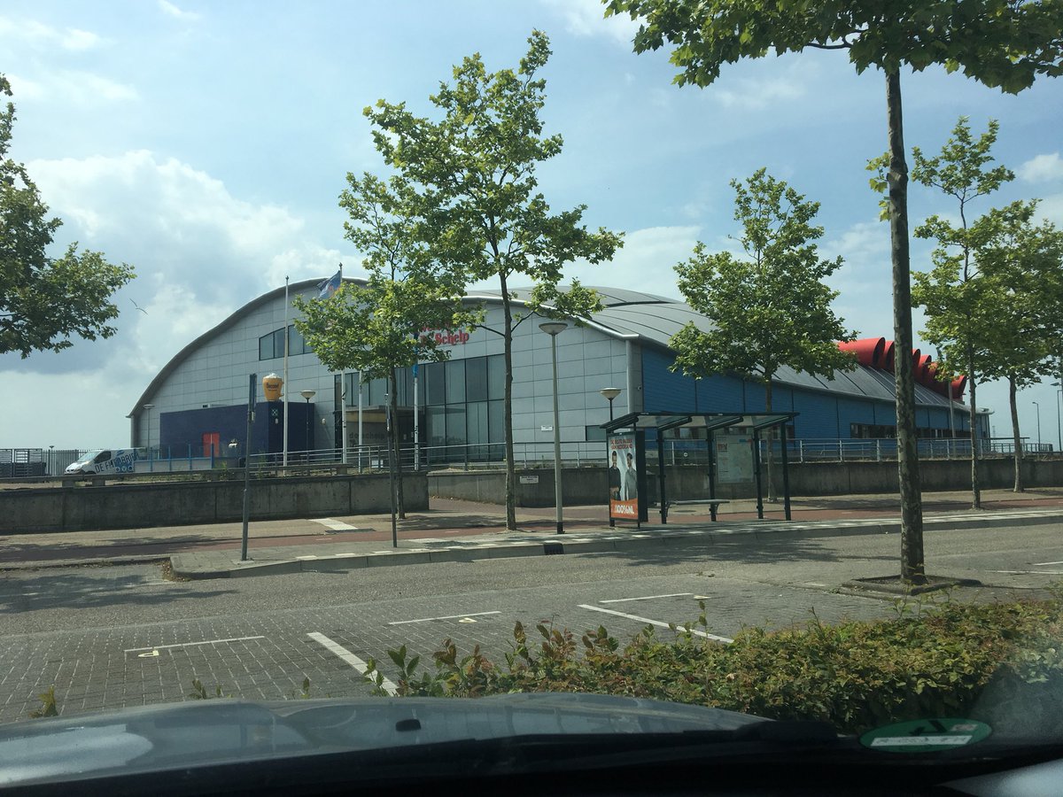 REPARATIE DE SCHELP
Jammer dat bijna de gehele oppositie van BSD, Lijst Linssen, D66, SP en PvdA tegen het voorstel stemde om het zwembad te repareren! GBWP vindt snel en volledig herstel en onderhoud wel belangrijk voor gebruikers, bezoekers en personeel!