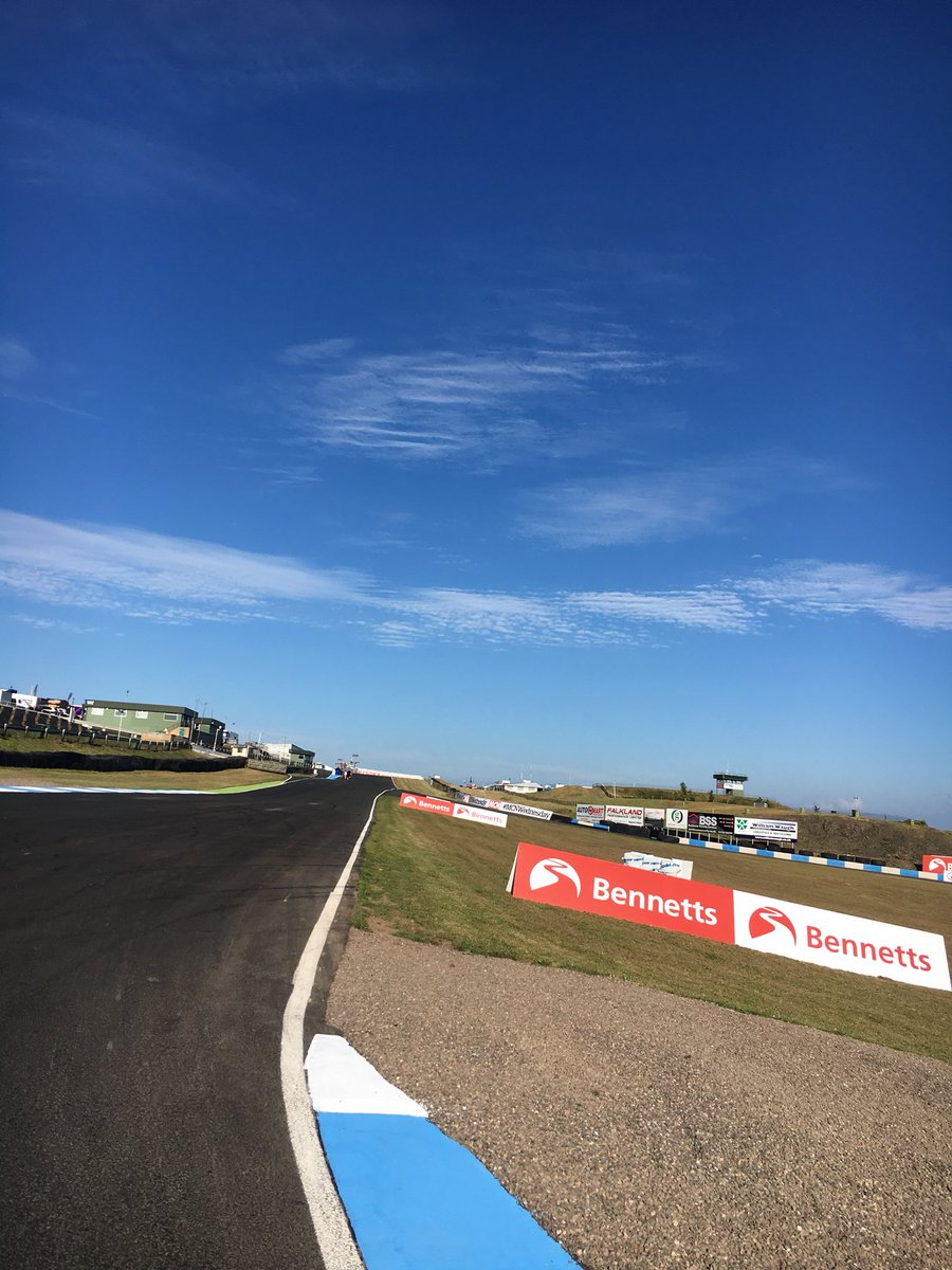 #FridayFeeling it’s time for day one at <a href="/krcircuit/">Knockhill Circuit</a>