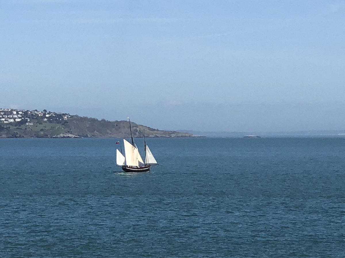 Good morning Hope theres wind in your sails and sun on your back ...#Brixham #ChamberMembers @LatitudeCC @roncampionshop @BrixhamCottages #Fairwinds @BeaconHouse1853 @CORALLINEHEALTH @LynnePeets @ChocellaBrixham @PartingtonPrint  @Janet_Astle