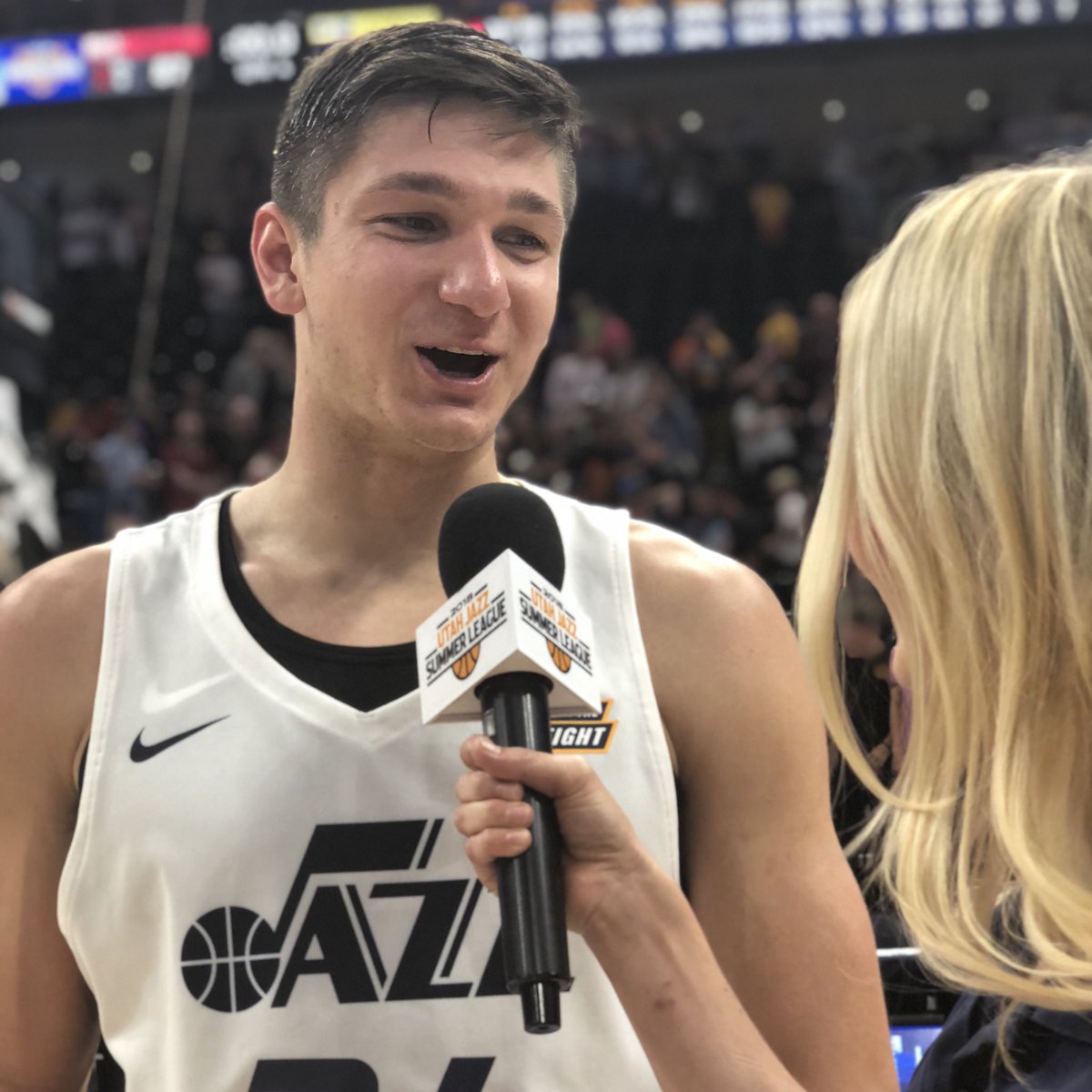 NBA's tweet photo. 9 PTS
6 REB
8 AST
3 STL 
1 BLK

A full stat line for @GraysonJAllen in the @utahjazz win in @UtahJazzSL finale

#NBASummer https://t.co/isUmjhHwfh