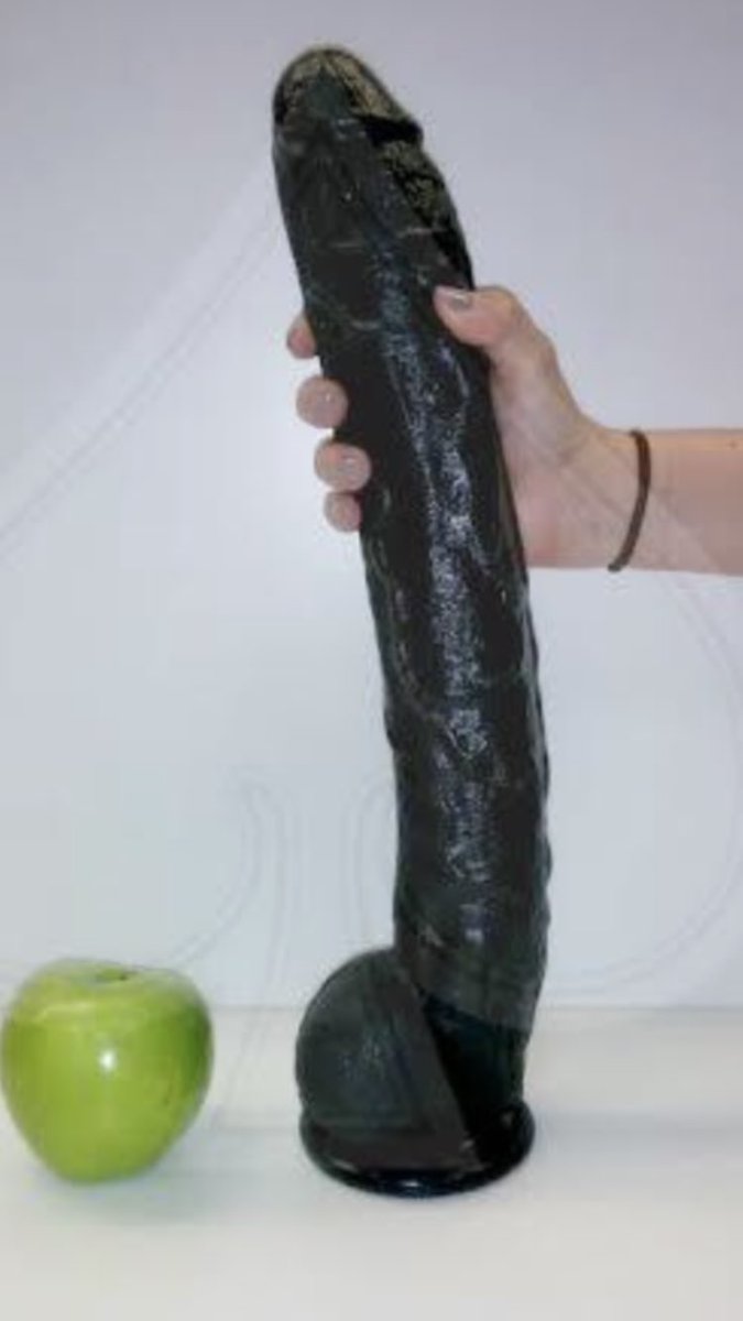 CloudsDivorce's tweet photo. Bet you’re not this tight after using the 17” #GiantDildo Dick Rambone on your #WaxedPussy Doubt #TheLoungeSinger is able to fill your #MILF #BaldPussy #ass with his #TinyCock #SmallCock after that #MonsterDildo like I did #CumSlut https://t.co/RZKD31HlHo