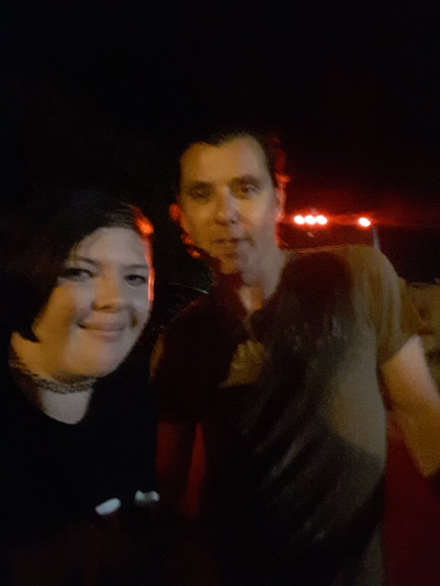 BeckyVsWorld's tweet photo. Jealousy level through the roof. Yes that would be my daughter hanging out with the band members of Bush. At least she had a good time! https://t.co/ef6jpuN58w