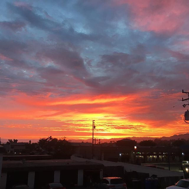 FCFL4403's tweet photo. Enjoying this sunset and mild temperatures off the deck at St 2 in Grover Beach. Temperatures will increase starting tomorrow. Stay safe. Stay hydrated! #4403 #GroverBeach #firehouseviews #sunset #nofilter #summertime https://t.co/BNQqBmnePS https://t.co/kXGQEMU8n3