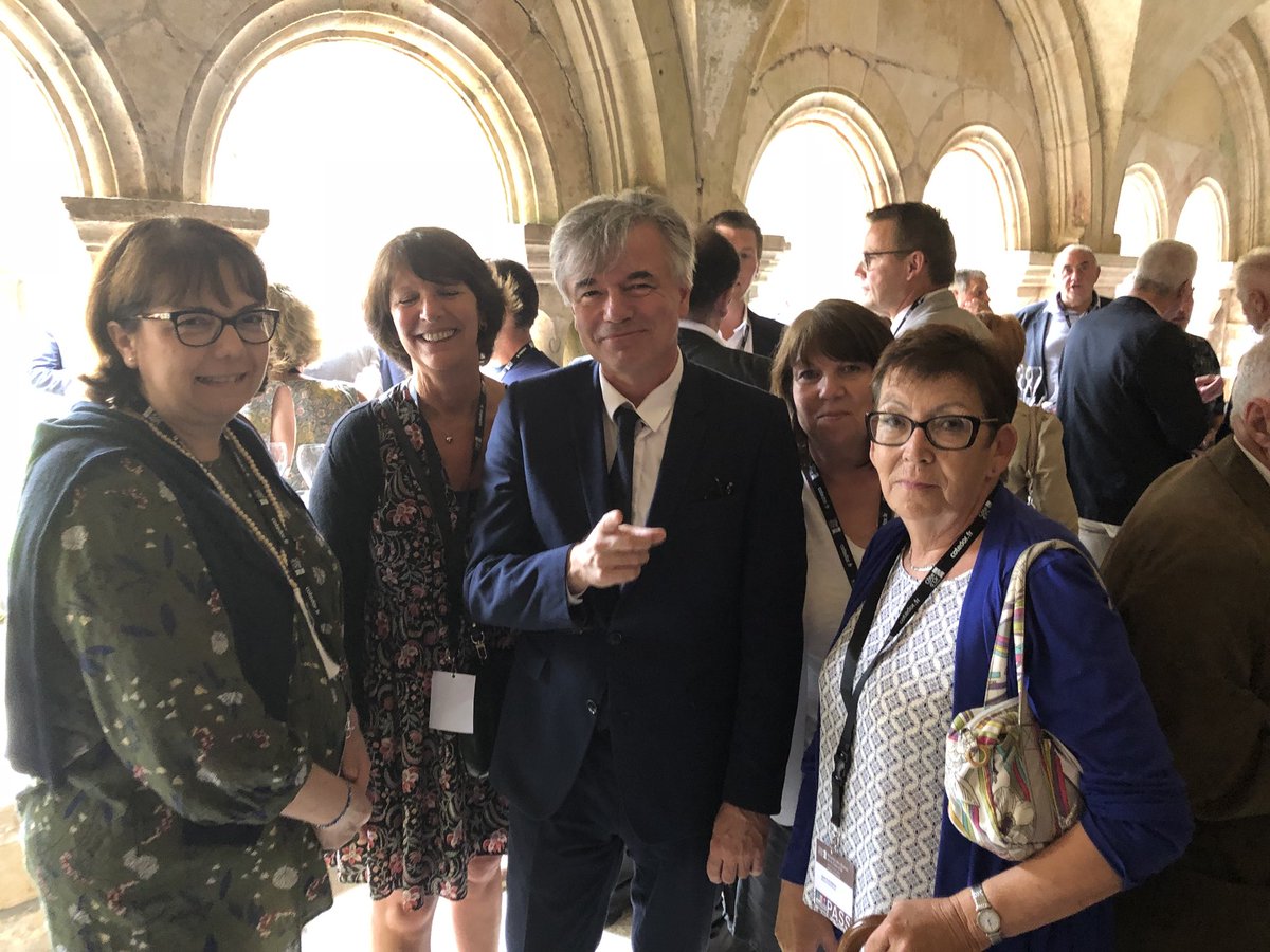 alainhoupert's tweet image. #Fontenay dîner des maires du #CG21. 500 maires du département se sont déplacés dans le Nord de la #CôtedOr. Avec @sauvadet et @ac_loisier nous avons en partage la passion pour ce territoire que je vous invite à venir découvrir ! #Unesco #PatrimoineMondial