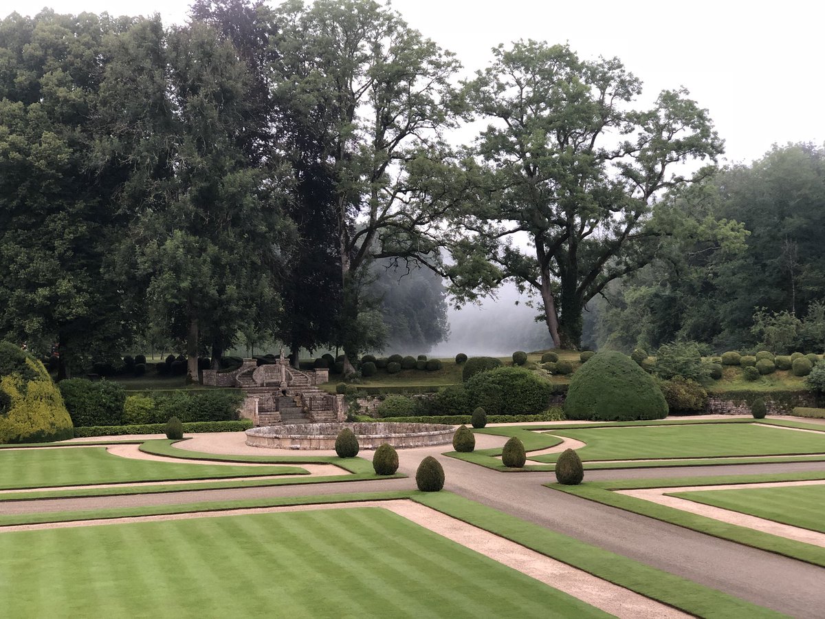 alainhoupert's tweet image. #Fontenay dîner des maires du #CG21. 500 maires du département se sont déplacés dans le Nord de la #CôtedOr. Avec @sauvadet et @ac_loisier nous avons en partage la passion pour ce territoire que je vous invite à venir découvrir ! #Unesco #PatrimoineMondial