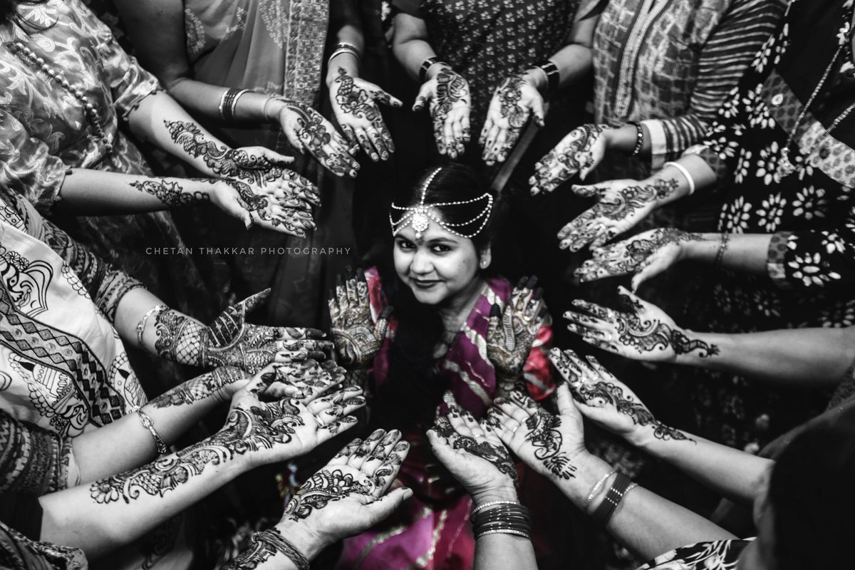 chetanthk_'s tweet photo. The classy And perfect bride with lost of cuteness😊 #marathiweddingdiaries #weddingphotographer #mahendi #photographyeveryday #cutewedding #family #canon5dmarkiii #mumbaiwedding #indianwedding #instagraphy #photoshoots #bestwedding #loveislove #bride👰 #cutebride #memories https://t.co/grH98Gga4c