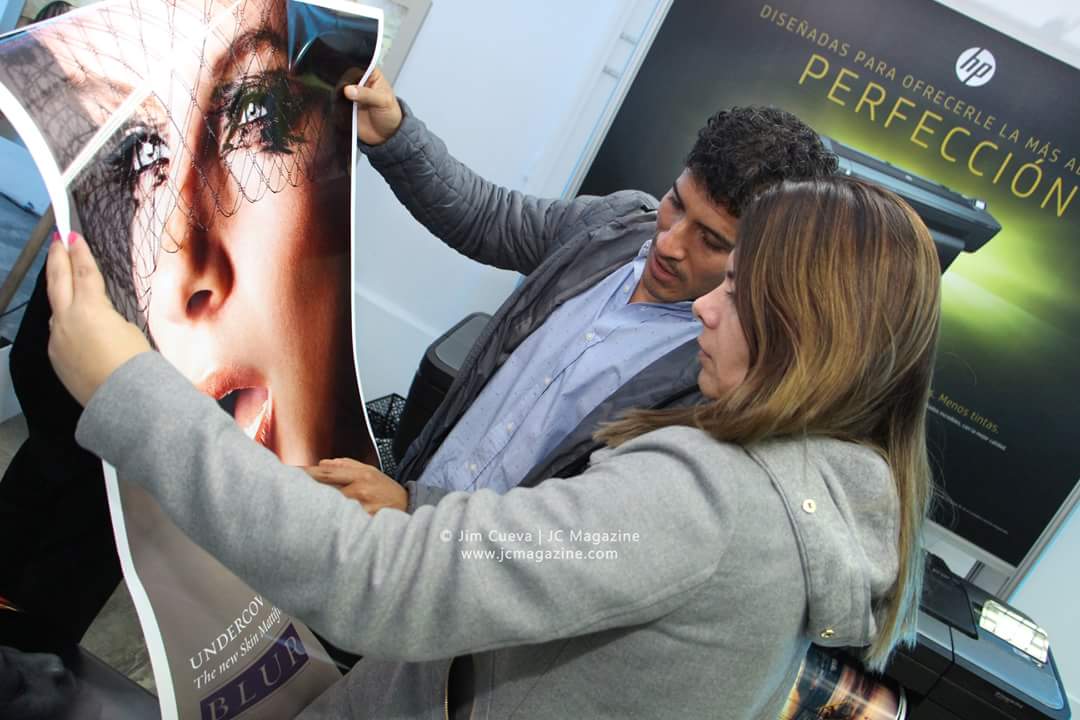 jimcueva's tweet photo. HP Inc. reinventa su portafolio de impresoras fotgráficas de gran formato con las DesignJet Z6 y Z9+ #HPDesignJet https://t.co/6WMPKItg4w