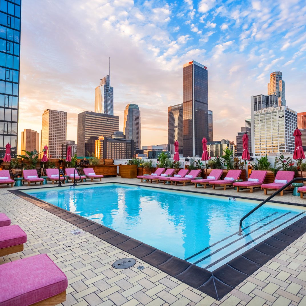 TabletJapan's tweet image. お洒落ホステルの代名詞。LAらしさが詰まった「Freehand Los Angeles」へ。ow.ly/3yS530kPcHh