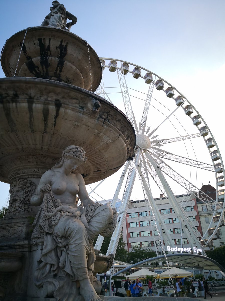 katarinacas's tweet image. #Budapest #workcalling