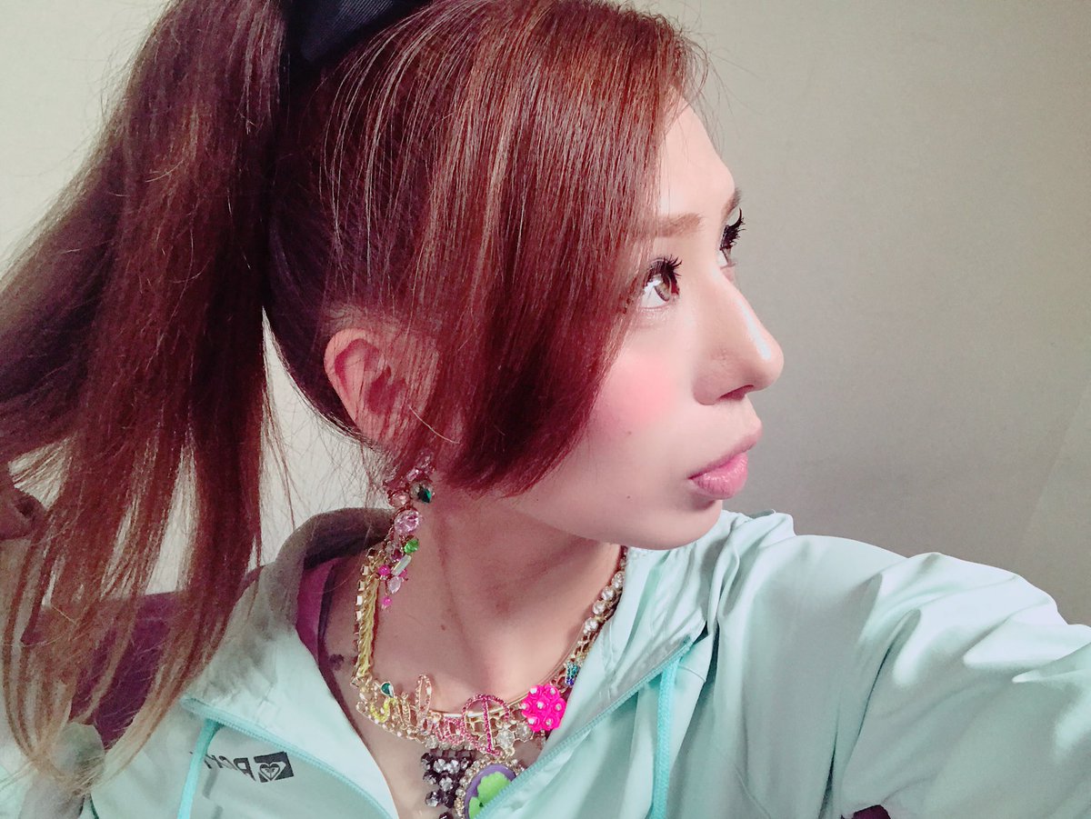 派手女 Hashtag On Twitter