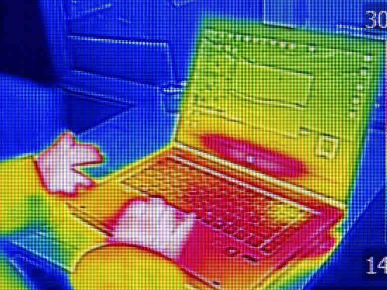 How hackers can steal your password with an infrared photo of your keyboard tek.io/2IYYkkH