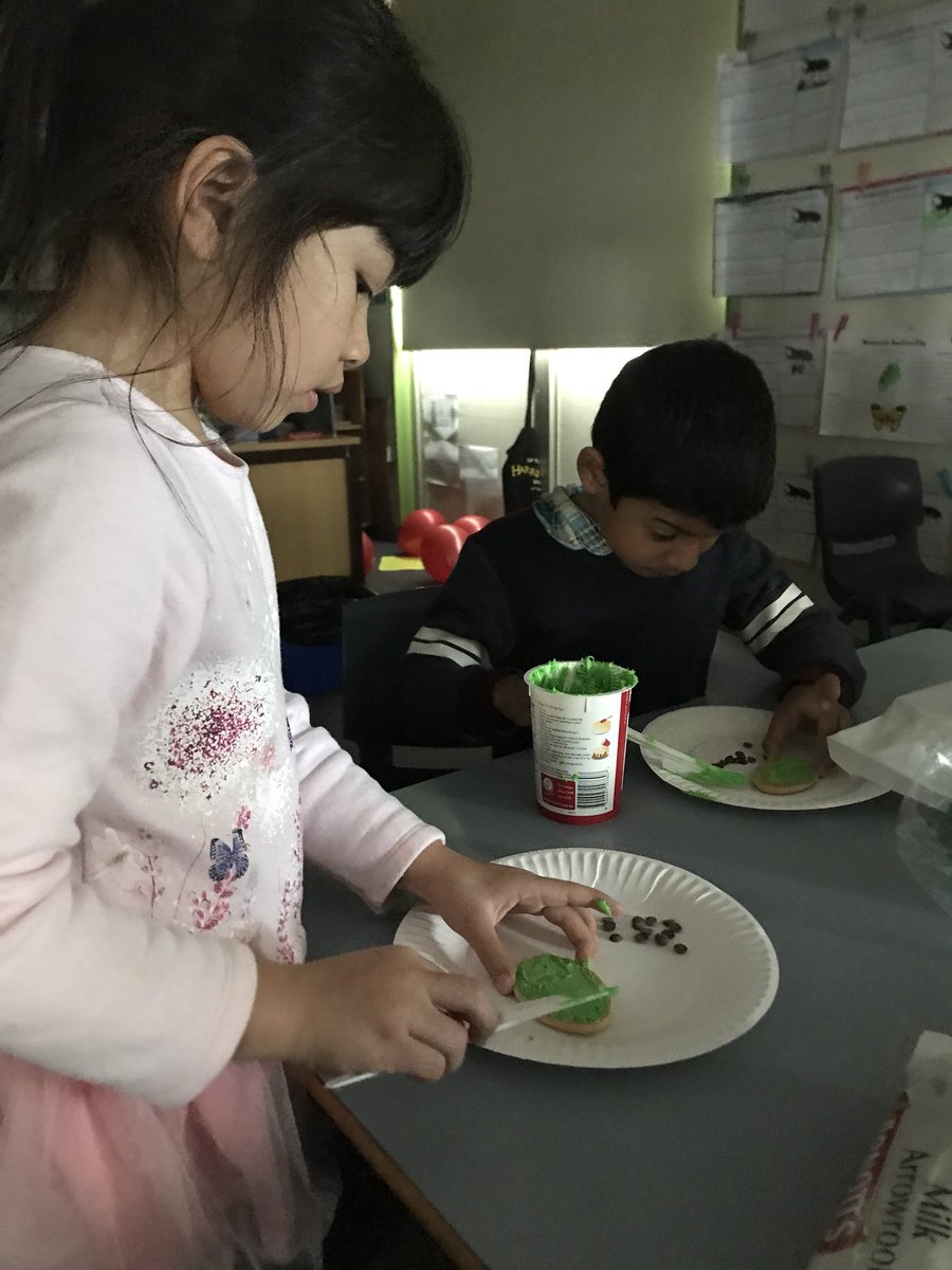 kate_tishler's tweet photo. 1D and 2/3K making green ladybug cookies! Yum!! @Minto_P_S @BenoticDebra #insectday https://t.co/B58a5Pk4D4