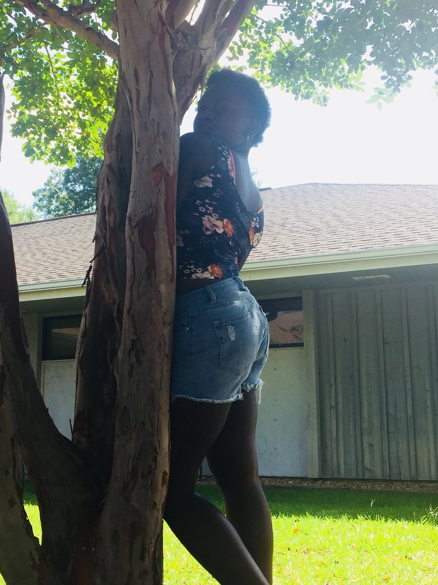 ModelingKid's tweet image. Shot by: @love_galore22