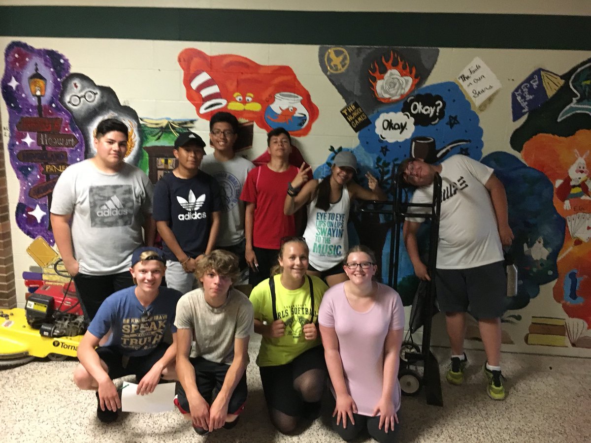 FamousLegoMaker's tweet photo. Proud of my Trumpet Section. That was a nice Freshman week and you all did great! Let’s make this show the best one yet! (1/3) #freshmanweek2018 https://t.co/bwcjU7LXFJ