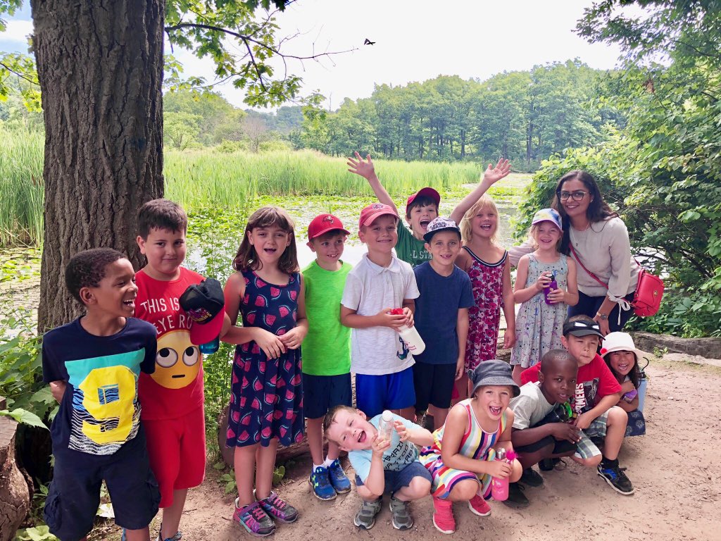 awardslp's tweet photo. Exploring the RBG learning about our environment and figuring out how we can make a green footprint https://t.co/hG7Hee46A6
