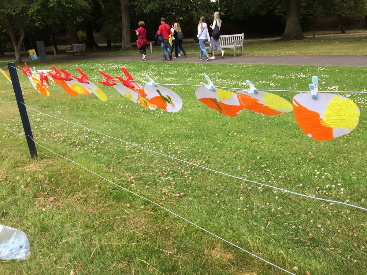 annacmmurray's tweet photo. Kicked off community mornings at @NatGalleriesSco today! Brilliant start to #ColourOfSummer- Moving,Making,Colour-Creating! https://t.co/YLcdTZMiUL