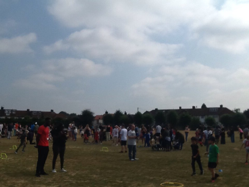 2_beecroft's tweet photo. We had fun at sports day this morning. Thanks to everyone who donated to One Way School. There will be another opportunity throughout next week to donate towards buying much needed sports equipment. #onewayschoolzimbabwe https://t.co/vOLVdVD3jt