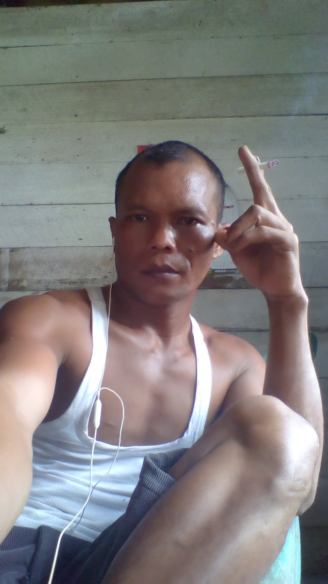 logam_kaur's tweet photo. Malem tewet ada yg masih melek wa 082373113880 https://t.co/ysdKm0z7zX