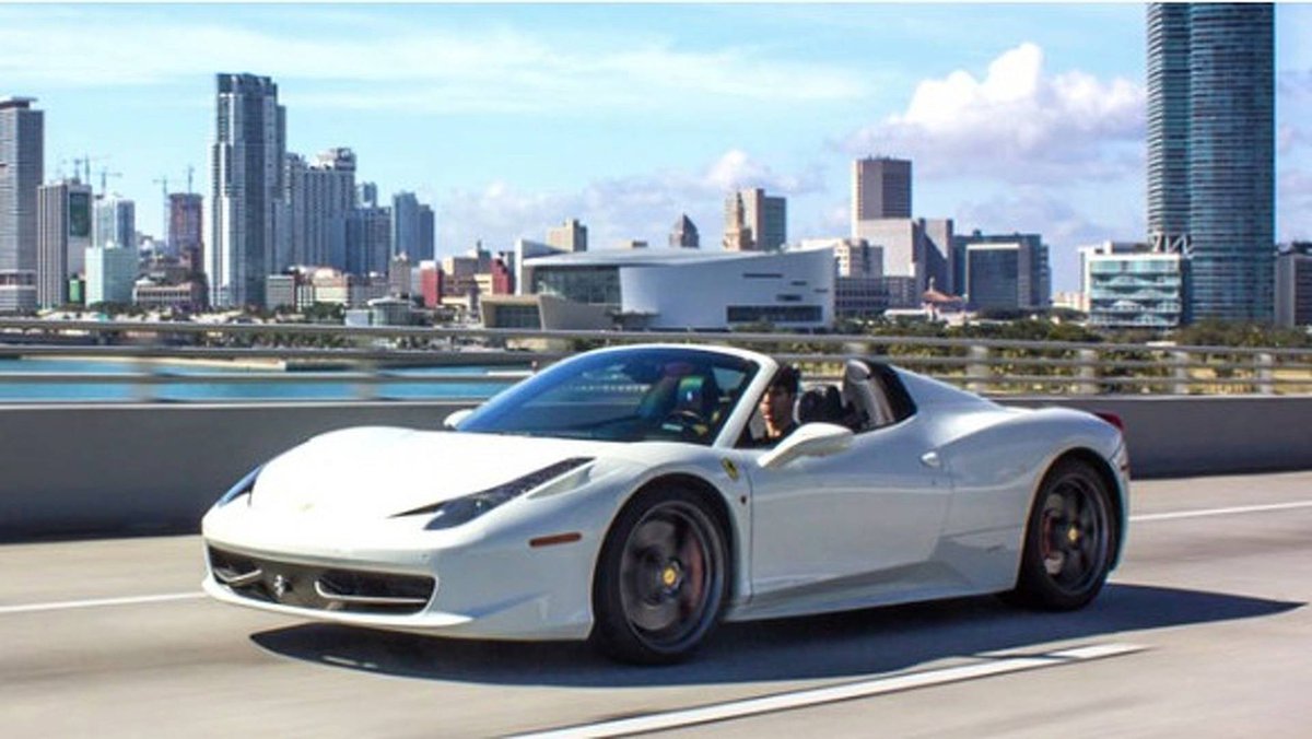 Motor1espana's tweet photo. #FerrariChat organiza cuatro jornadas de #coches #superdeportivos en #Miami https://t.co/2d0JJdT6Tj
#Ferrari @FerrariChatcom https://t.co/so49z64PPC