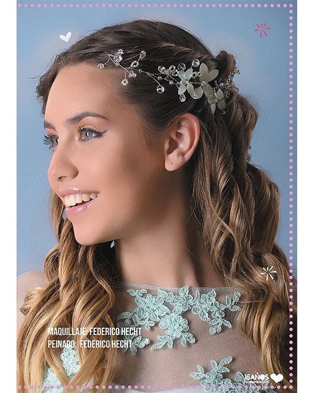 Coleccion15's tweet photo. Maquillaje ✔️
Peinado ✔️
@federicohecht 
Todo listo para la fiesta?😱🙈💖 #peinados #makeup #maquillaje #fiesta #15años 
#style #quinceaños #quince #quinceañera #hairstyles https://t.co/9VWooK0JDm https://t.co/oZK1VsWeOx