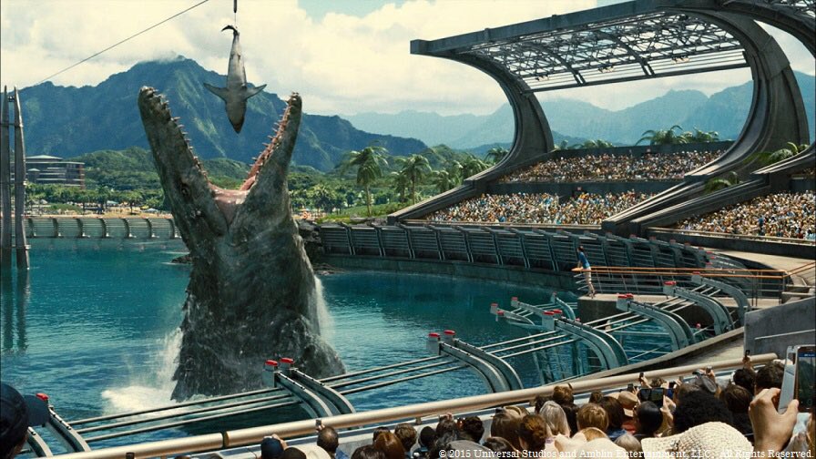 ジュラシック・ワールド」🦕の巨大なメイン・ストリートが建築🏗された