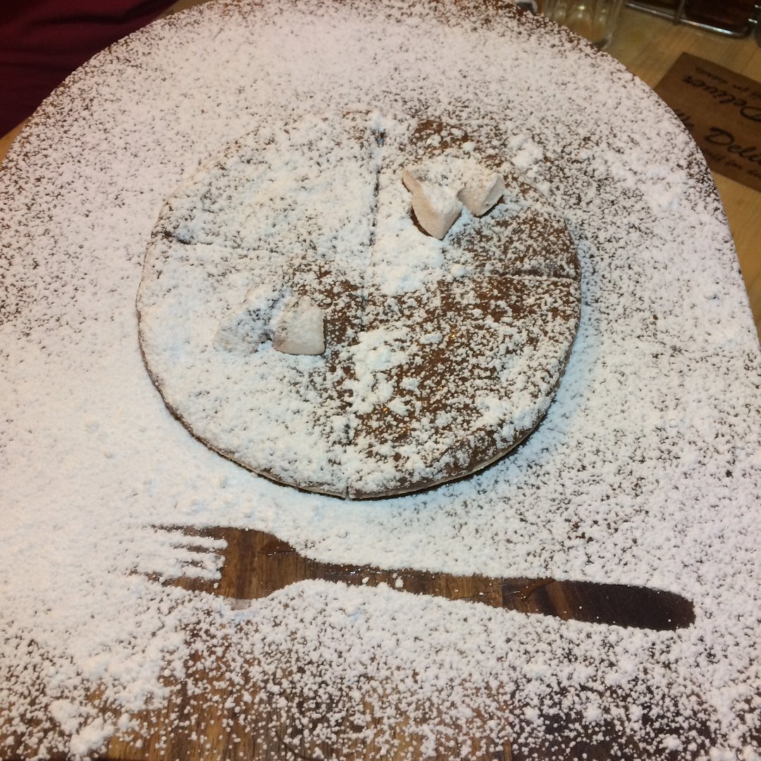 forcedfoodie's tweet photo. Nutella Pizza @1441.pizzeria Malad West
.
.
#nutellapizza #1441pizzeria #maladwest #forcedfoodie #foodiefoot #foodiechhokra #foodiebakasur #malad #evershinenagar #mumbai #dessert #dessertpost #dessertblogger #dessertstagram #desserttable #nutella #pizza #sugerpaste #pizzaplace https://t.co/OuFzdGJQsV