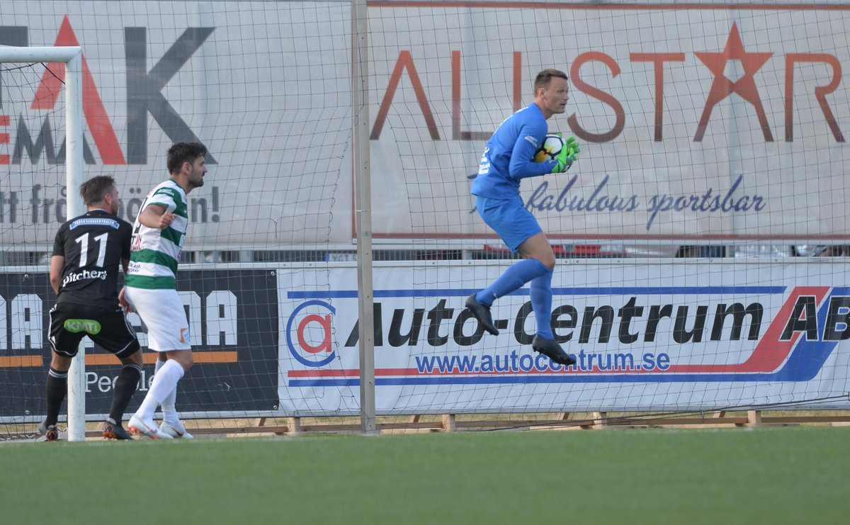VSKFotboll's tweet image. #GAMEDAY ⚽️💚
🔜 #VSKFotboll - @SyrianskaFC
💰 FRI ENTRÉ
🏆 Division 1 Norra
📍 Solid Park Arena
⏰ 16.00
📺 ettanplay.se/live/5937

Foto: Lars Stegnell
#västeråssk #ettanfotboll #roadtosuperettan