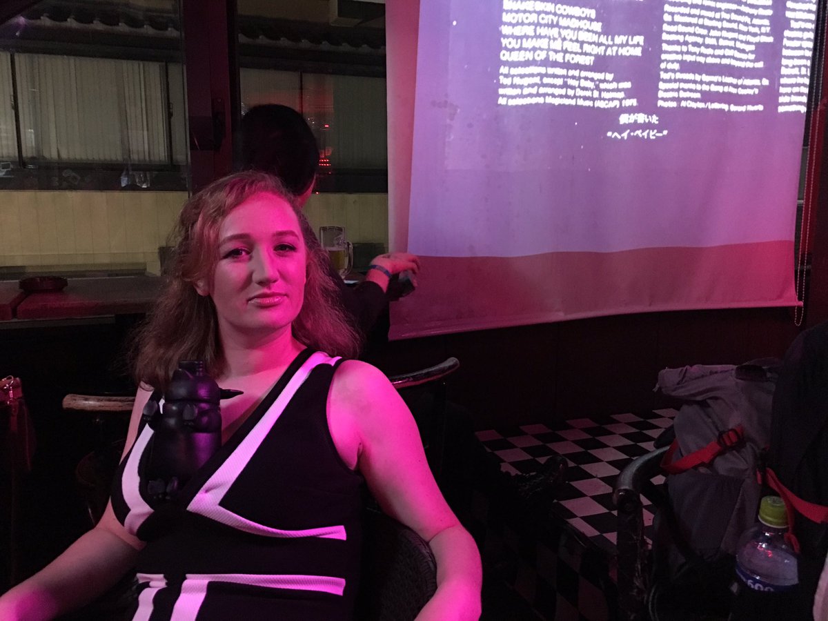 sweetocarina's tweet photo. When the bar has @ContraPoints lighting #happybirthdaytome https://t.co/jG0d9AY8dn