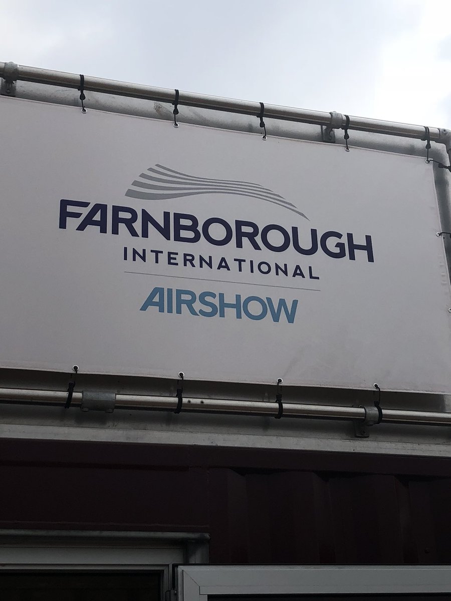 thinkcreatives's tweet image. Up bright and early this morning to hand a stand over to a client exhibiting at Farnborough International Airshow #stand #design #build #exhibitions #FIA18
