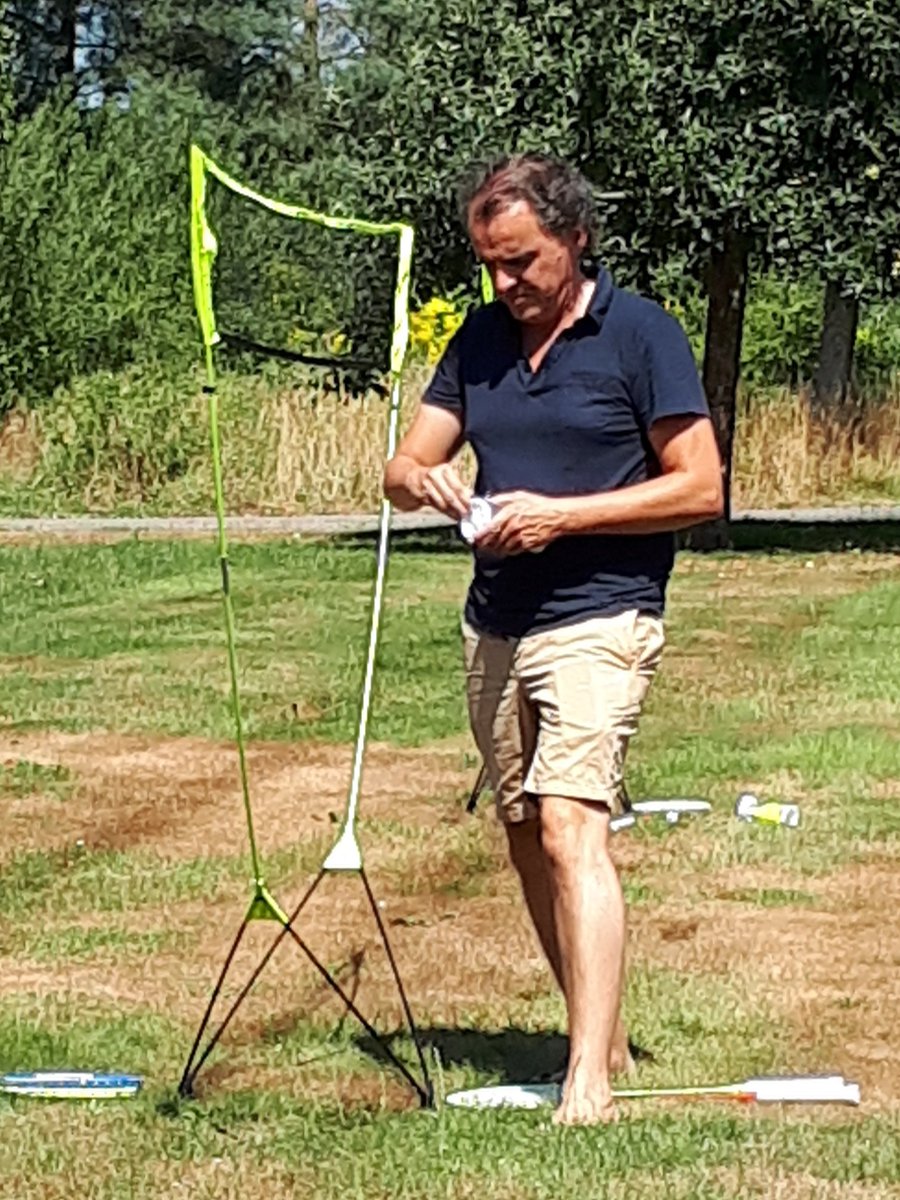 En dan eerst al het plastic ervan af #peuteren. Had best zonder gekund @speelgoedfabrikant.