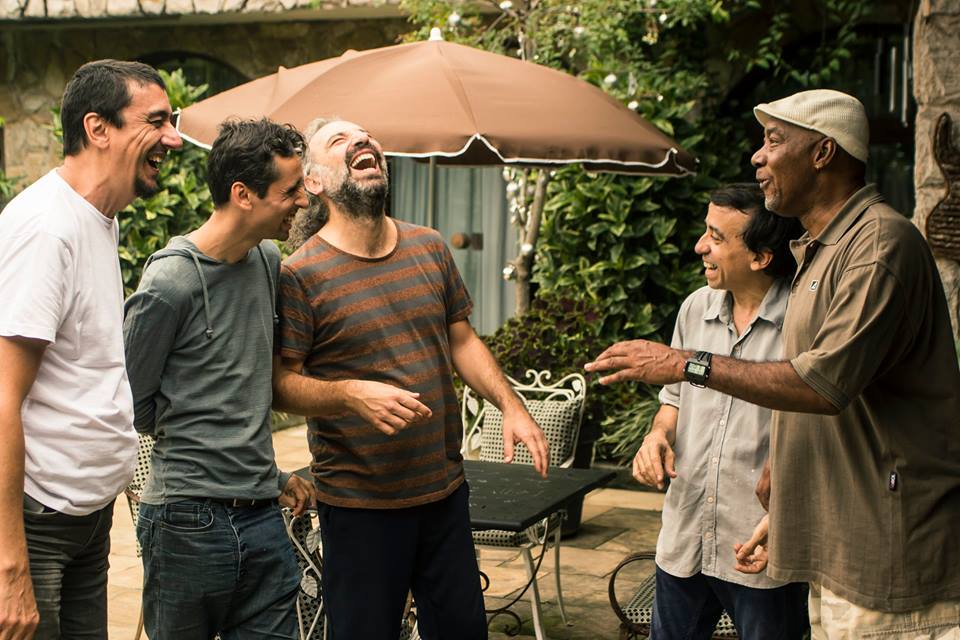 ravennafestival's tweet image. Benvenuto .@StefanoBollani ti diamo appuntamento stasera al Pala de Andrè 😍😍😍
#QueBom 👉 al #RaFestival29 #Ravenna
qui sui @RaiNews ci racconta la sua passione per il 🇧🇷 rainews.it/dl/rainews/med…