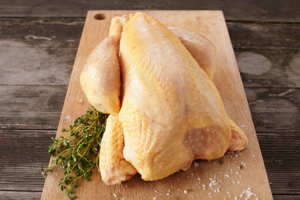 FosseMeadows's tweet photo. @FosseMeadows Fab Offer! Get #FreeDelivery when you Buy a 5 Bird Chicken Box: 2 x 2.5kg and 3 x 2.3kg #fineflavour #freerange & 81day #slowgrown #traditionalbreed #Fossechickens in a box gets a free delivery service!
#UKBBQweek #BBQweekend https://t.co/SA5PvS0gCi 01858 881000 https://t.co/QzKorBAJhV