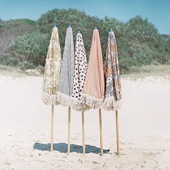 printedmatterpr's tweet image. Talk about #patterninspo! Must. Find. These. Umbrellas. (!) 😍
#patternonpattern #prints #patterns #patterninspiration #dailyinspiration #beachvibes