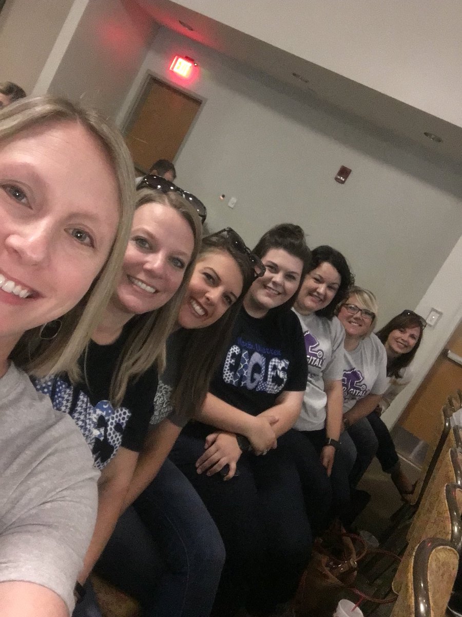 ChristiBeamTRT's tweet photo. North Warren is ready for #kygodigital !! @MrsWsLeaders @fifthwithcooke @robertsnwarren @mrstiffvincent @AmibethBlair @MsMeredith301 https://t.co/emTLOuY6FE
