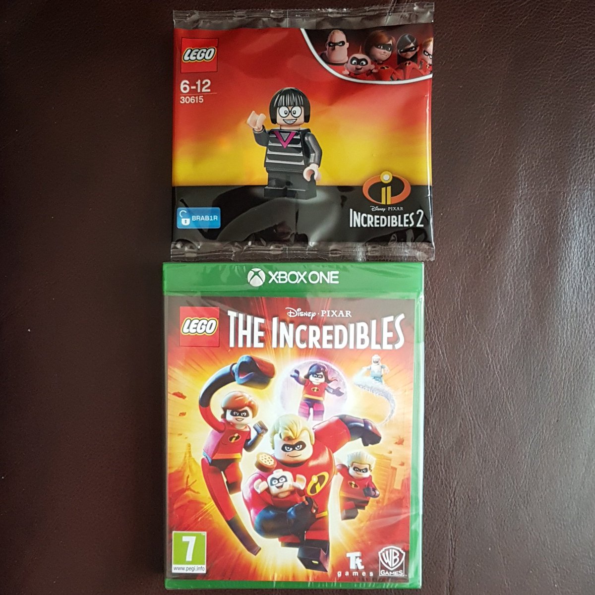 _doodlejenn_'s tweet photo. Oooh look at the shiny😁😍
Ahh that's my weekend filled!!
Courtesy of my amazing hubby @CJB_Rage
#shiny #newgame #xbox #xboxone #lego #legoincredibles #theincredibles #disneypixar #disney #pixar #animation #awesome #fun #hourslost https://t.co/OwF5mzkDuW