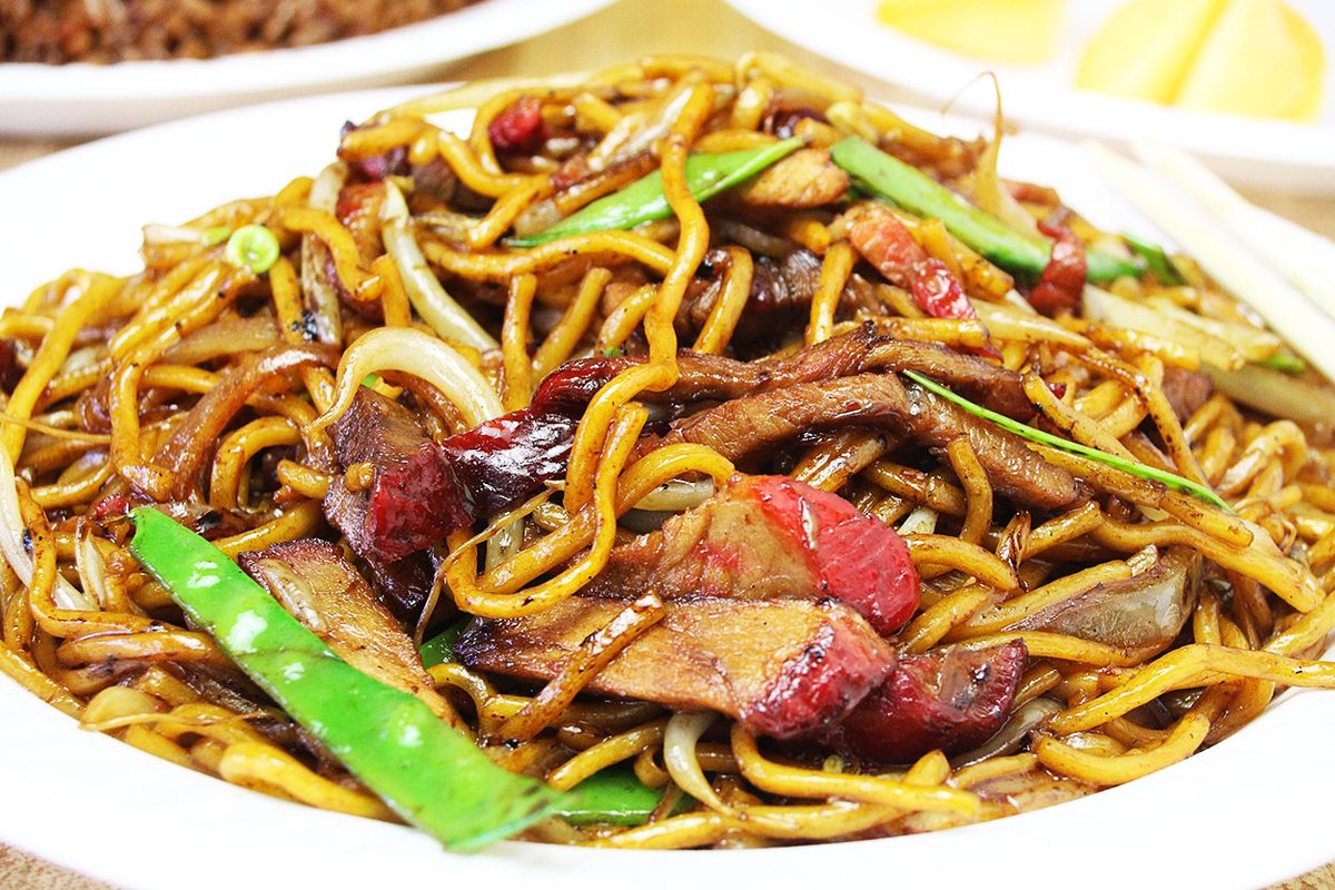 Китайские рецепты дома. Китайская кухня. Еда в Китае. Блюда китайской кухни ресторан. Вкусная китайская еда.