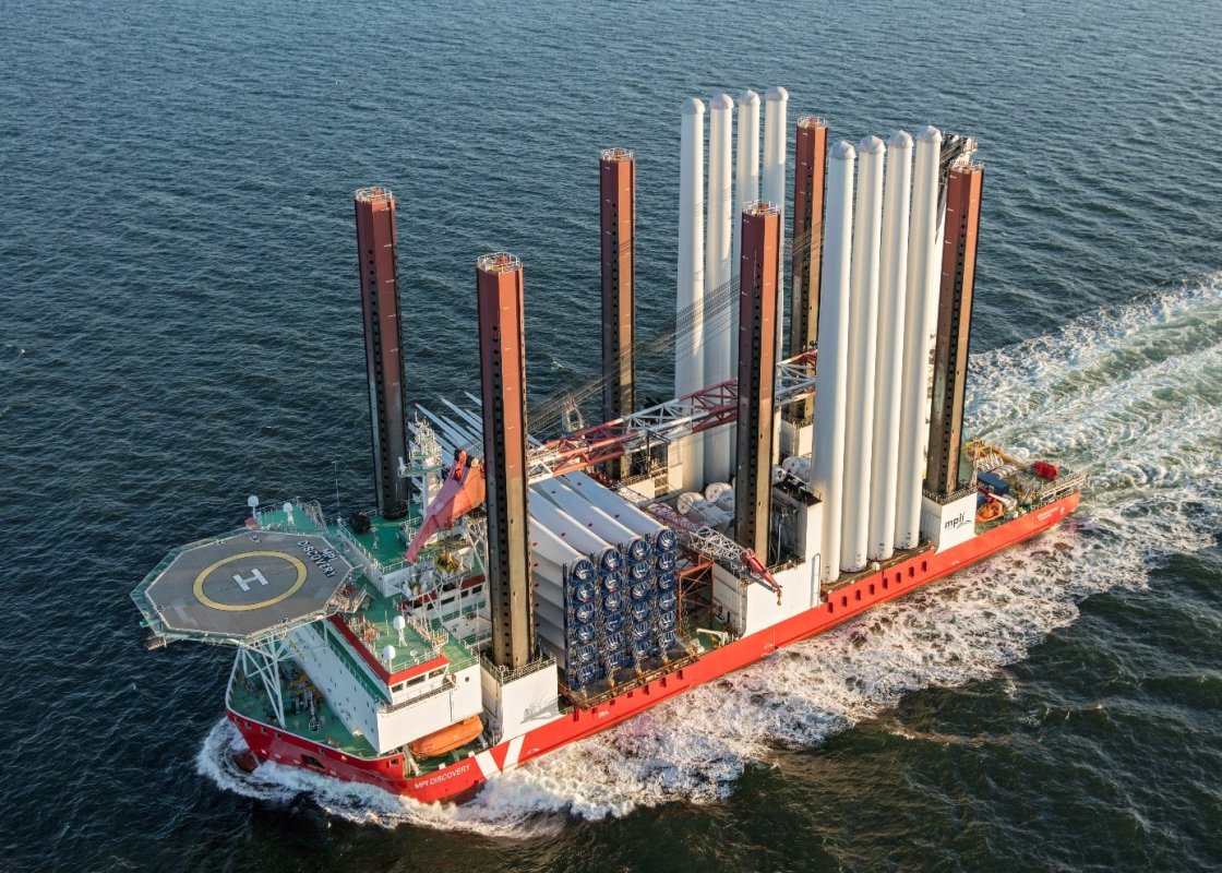 MaritiemNieuws's tweet photo. Jan De Nul koopt offshore installatie schip van MPI en crew gaat mee https://t.co/r2Qbrm6LaY @jandenulgroup #MPIDiscovery #offshorewind #installatieschip #MPI #crew #offshore https://t.co/CyW0T78Y3Z
