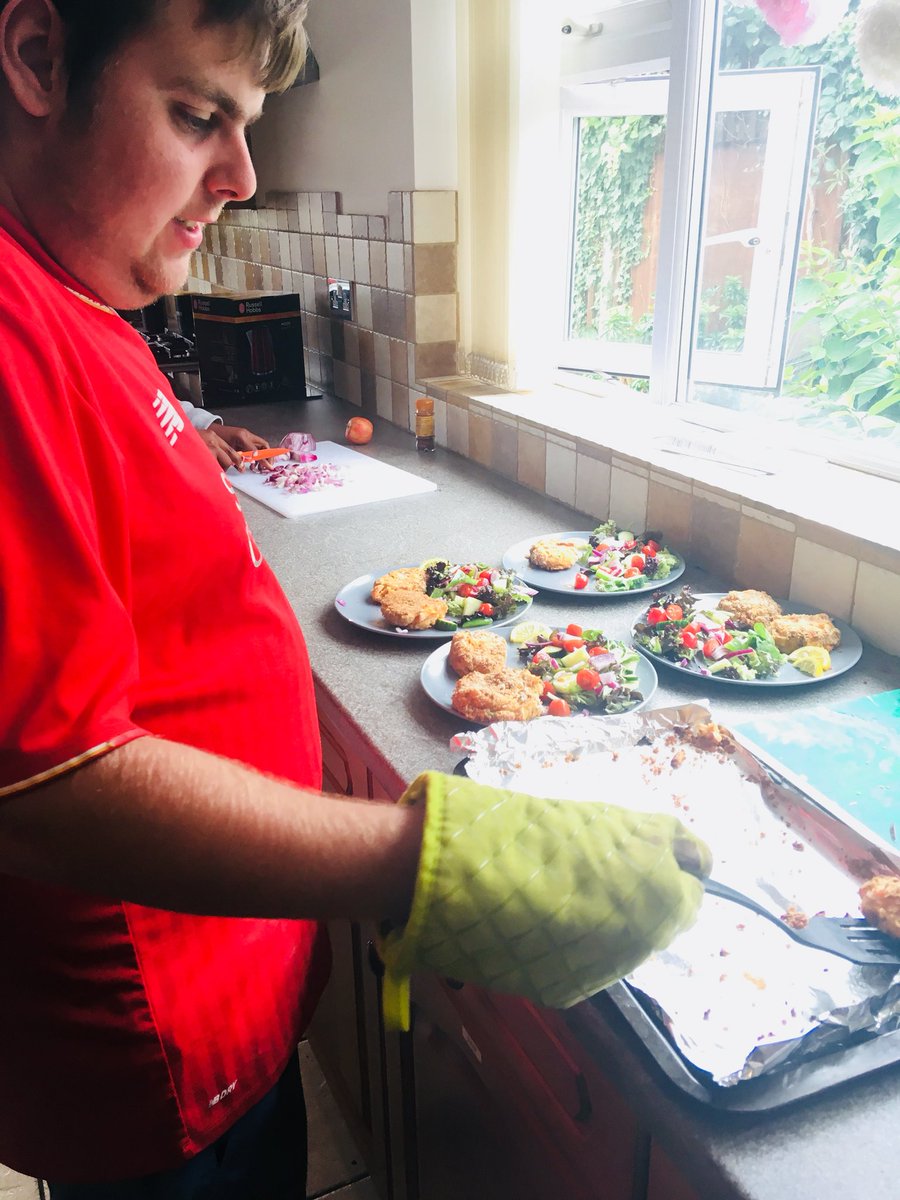 CascadeCharlton's tweet photo. Another delicious session cooking session with Sam today. #Cascade #Enablenotlabel #Masterchefinthemaking #ASDAN #LivingIndependantly https://t.co/78PRg5aKcE