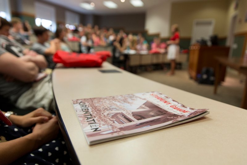 UGACareerCenter's tweet photo. Welcome to @UGAOrientation, Transfer Students! We can't wait to meet you! 🐶👍 #WelcometoUGA https://t.co/4GdlmLu5Iw