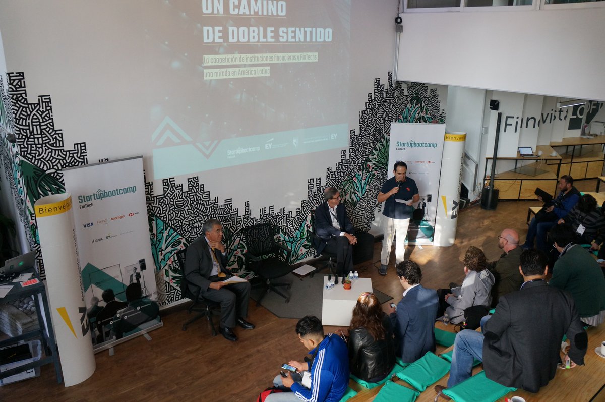 Finnovista's tweet image. .@sbcFinTech presenta su primer #sbcFinTechReport de #LatAm ante el mundo. Nuestro #FinnovistaLOFT le abre las puertas la comunidad #FinTech en #Mexico, y @edmorelos, Program Director de #sbcFinTechMX, les da la bienvenida