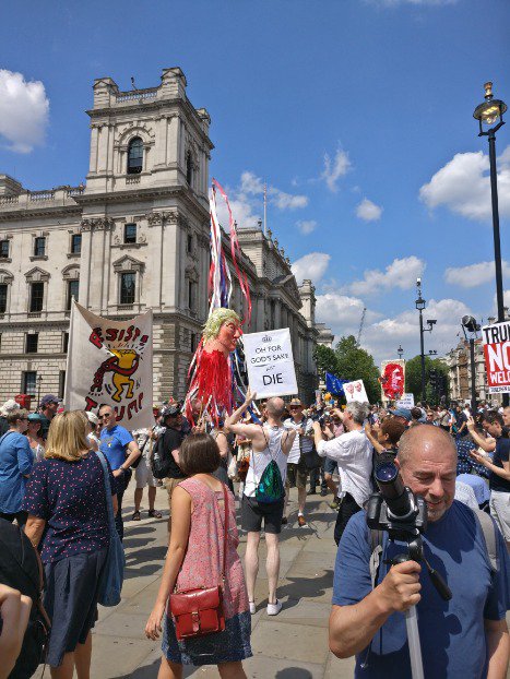 bambomick's tweet image. Now this is one edgy message. Violent, even

#stoptrumpprotest #parliamentsquare #trumpderangementsyndrome