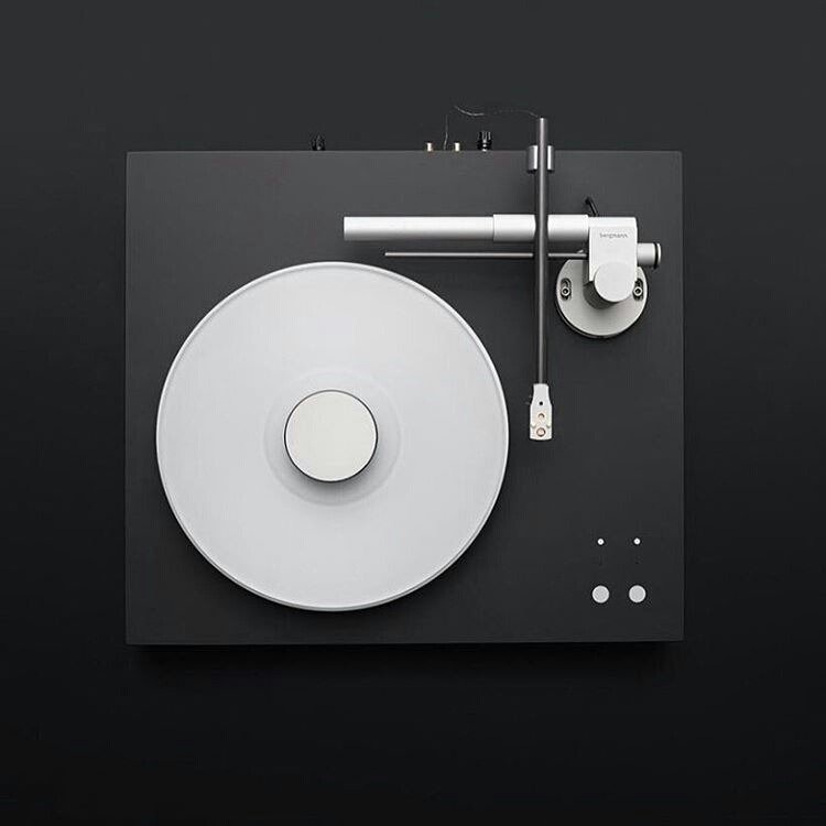 http://bloc--notes.tumblr.com/post/138141484249/magne-turntable-bergmann-audio