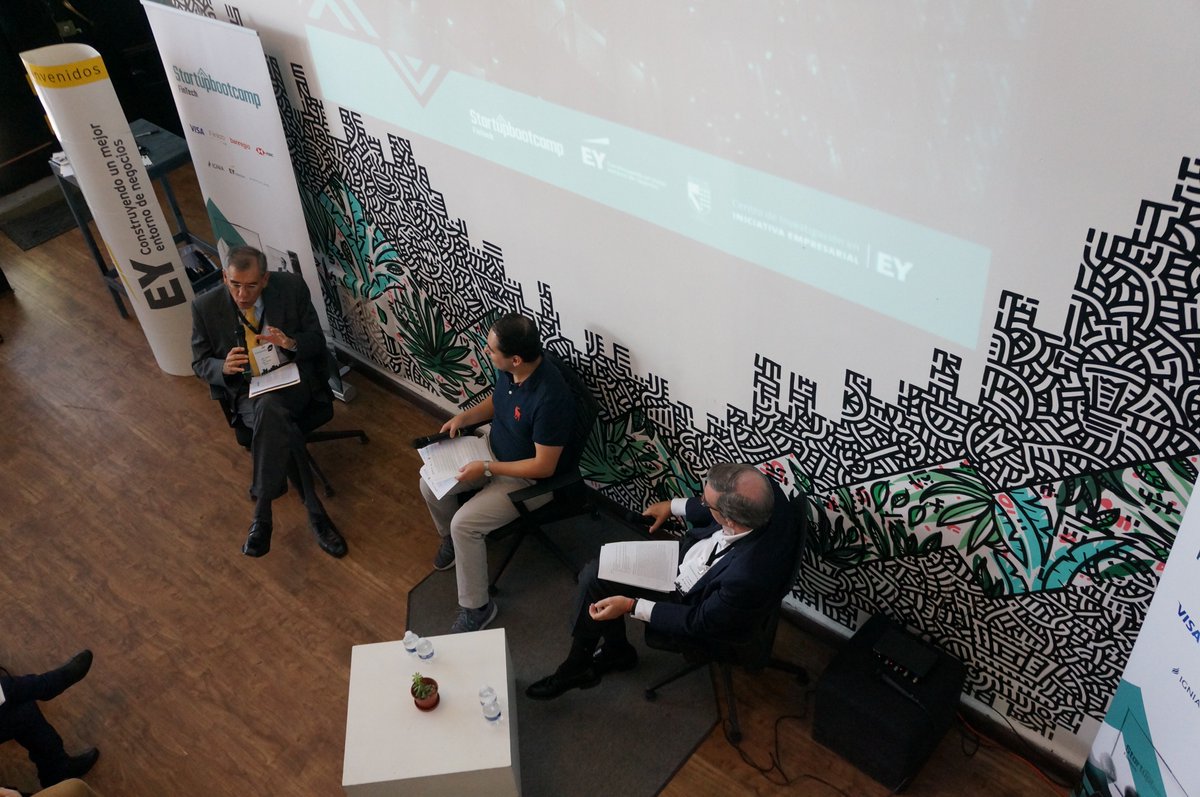 Finnovista's tweet image. La innovación siempre ha perseguido a toda industria, pero en el caso de la financiera, su futuro está en manos de pequeñas empresas de tecnología y no de los grandes bancos: #sbcFinTechReport por @sbcFinTech @EYMexico @Ipade #CiiE_EY