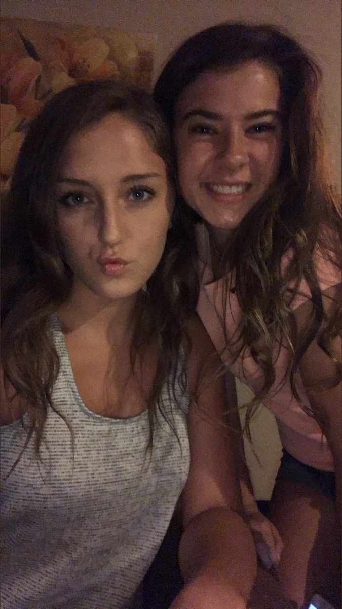 Ccsilvestri's tweet photo. Happy bday goofy🤩 miss you!! Hang at your pool soon plzzz😩💕 @cyd_christensen #dewsa https://t.co/jFg6sNMu4f