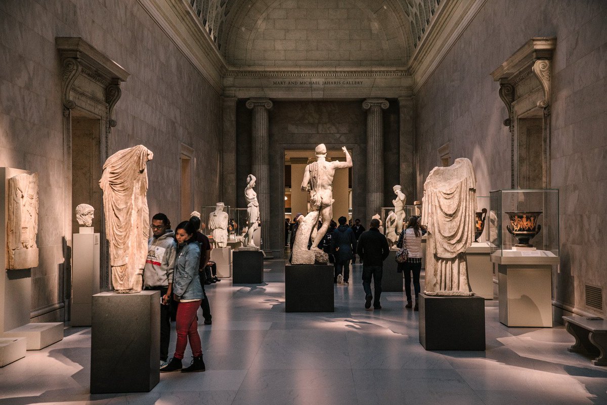 metmuseum's tweet photo. Tonight, starting at 5 pm, celebrate #MetFridays. Join for a drawing and painting workshop, a conservation talk exploring technical investigations of American artist Thornton Dial's works, panels, curator tours and more. https://t.co/APGVeAydae https://t.co/TmxLb6Mg8Q