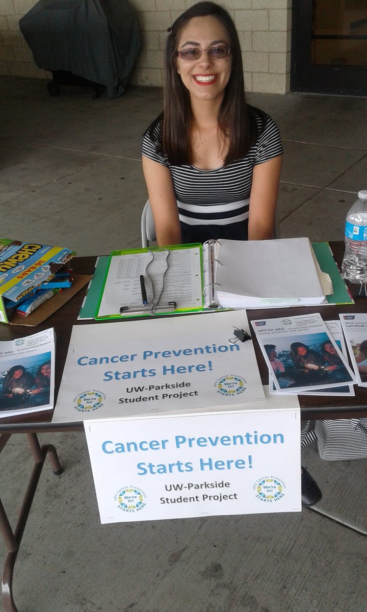 MCWCancerCenter's tweet photo. 🚨Amazing Intern Alert! ⬇️⬇️⬇️
I am Julia Alberth, a senior at the University of Wisconsin Parkside studying biology. Volunteering in service work has shown me the importance of reducing health disparities in our community. #amazingintern #cancerresearch https://t.co/SWMUWzXHDw