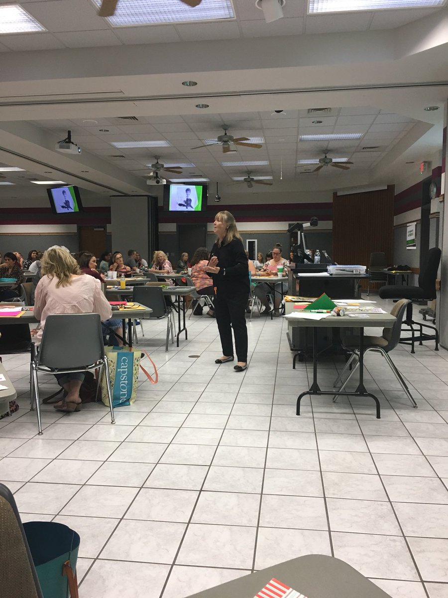 Ashley Halfmann tweet media