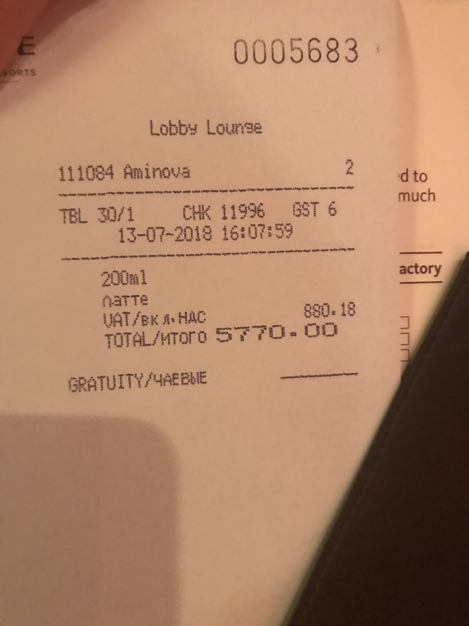 Dh_bLCNWAAIV-zf.jpg:large