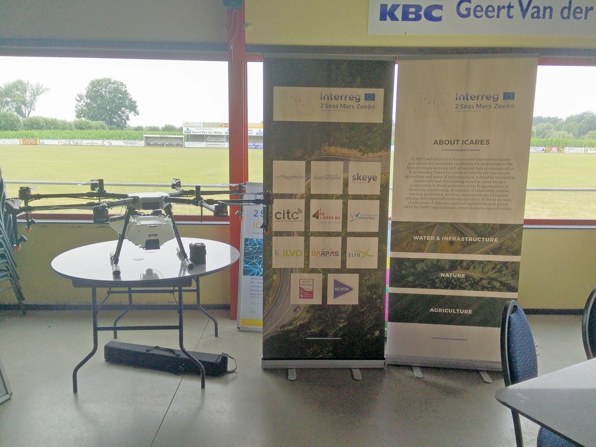 NuyttensDavid's tweet photo. When drones, football, farmers and spray application technologies meet!
#InnosetaNetwork , #Icaresproject , #ILVO, #DJIGlobal https://t.co/x3bQMaE65O