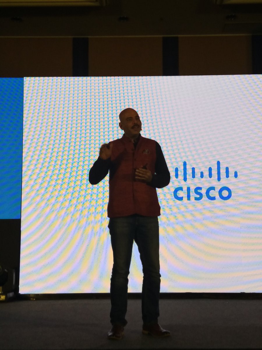 Gardesam9's tweet image. Sri srinivasan and sandeep mehra launch the new collab products. #cisco_in. #CiscoCollaborationIndiaLaunch2018